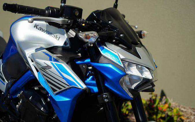 2020 Kawasaki Z900 ABS Candy Plasma Blue/Metallic Silver