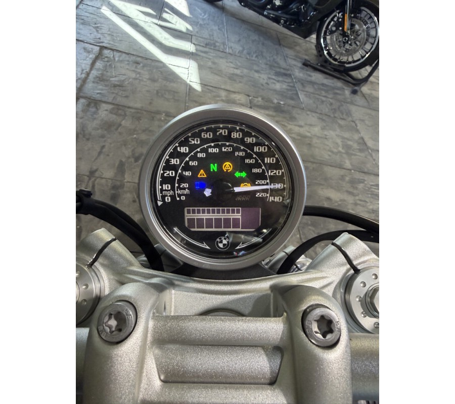 2022 BMW Motorrad R nineT Pure