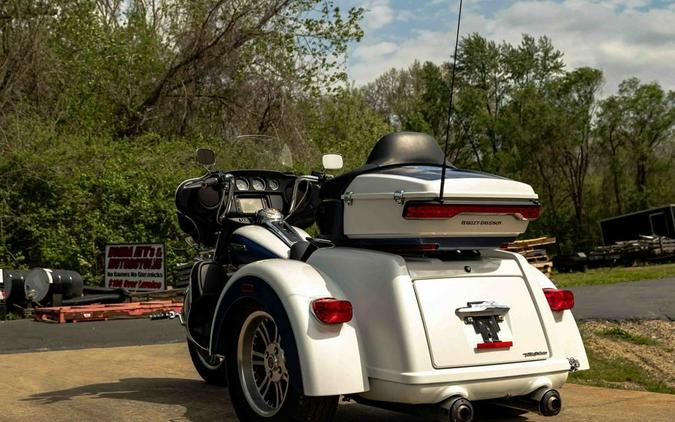 2015 FLHTCUTG - Tri-Glide® Ultra - Harley-Davidson®
