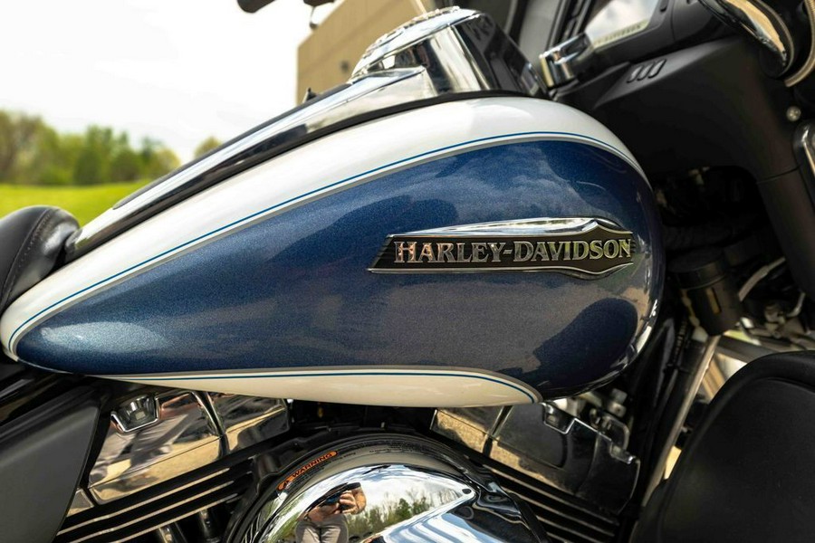 2015 FLHTCUTG - Tri-Glide® Ultra - Harley-Davidson®