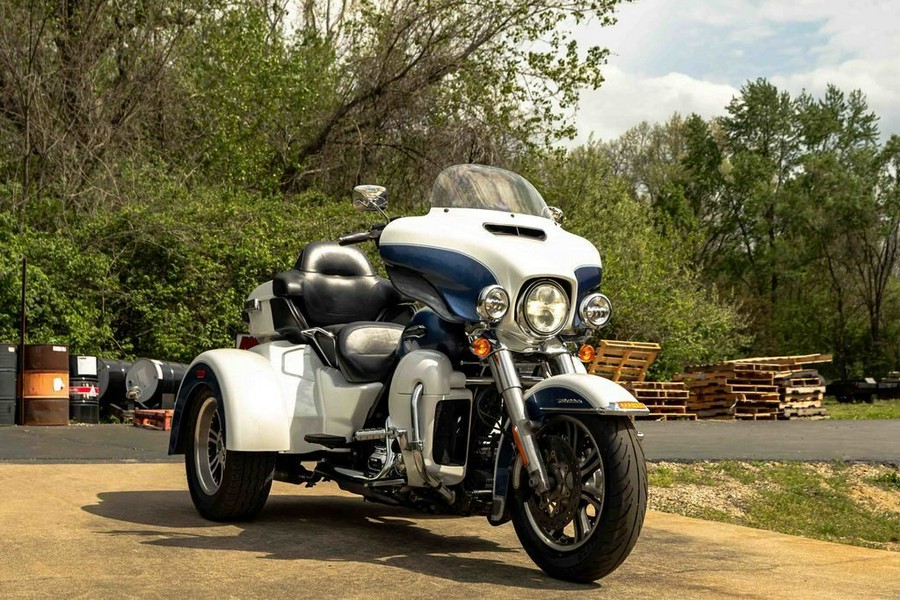 2015 FLHTCUTG - Tri-Glide® Ultra - Harley-Davidson®