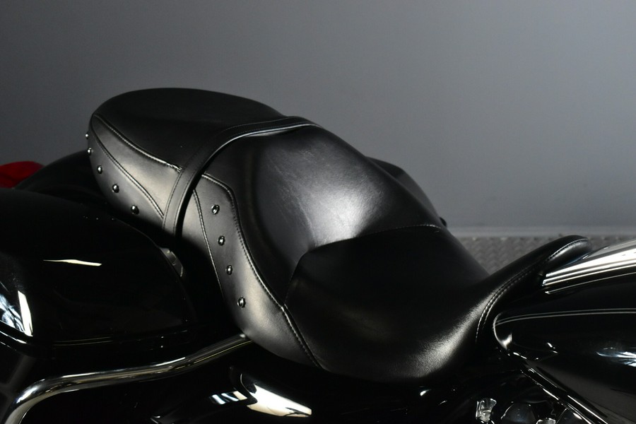 2017 Harley-Davidson Road King FLHR