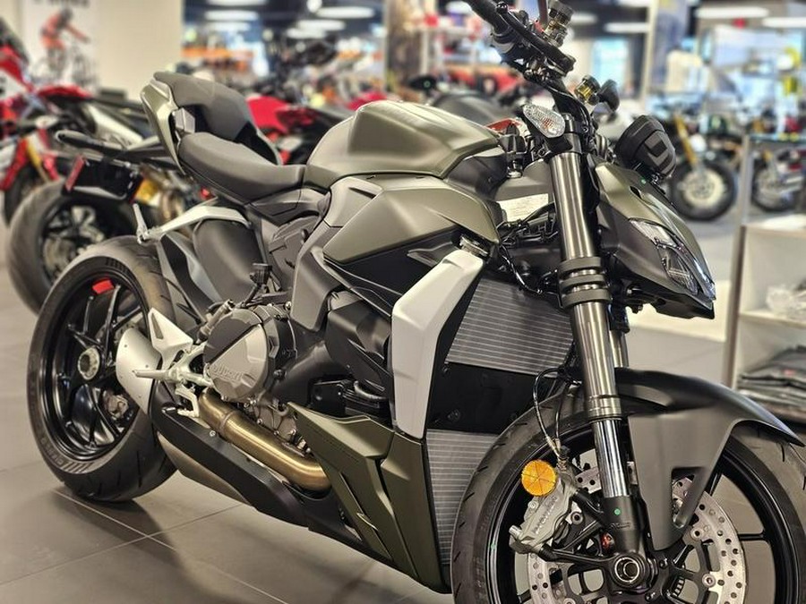 2024 Ducati Streetfighter V2 Storm Green