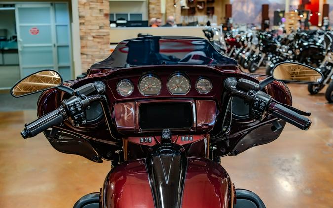 2019 Harley-Davidson Tri Glide Ultra FLHTCUTG