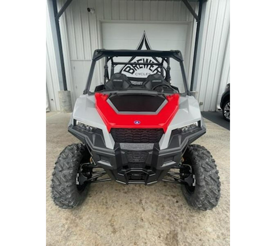 2025 Polaris® General 4 1000 Sport