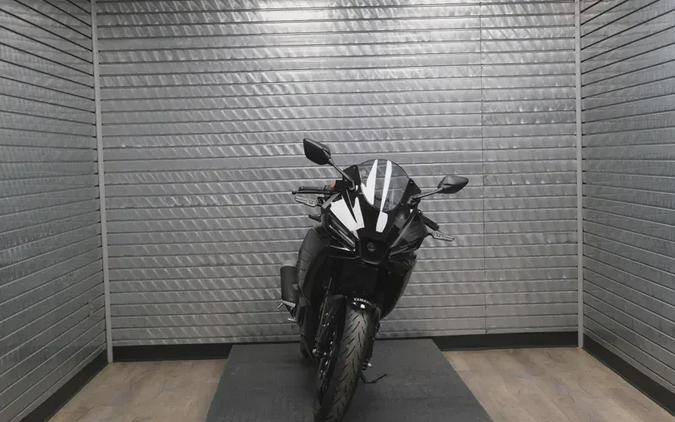 2026 YAMAHA YZFR3 ABS