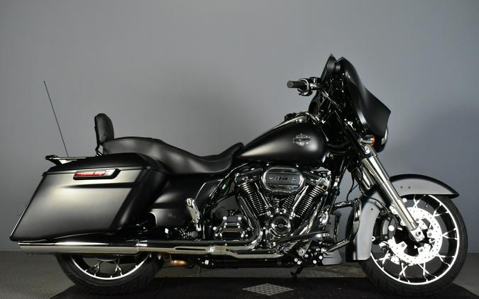 2022 Harley-Davidson Street Glide Special Black Denim