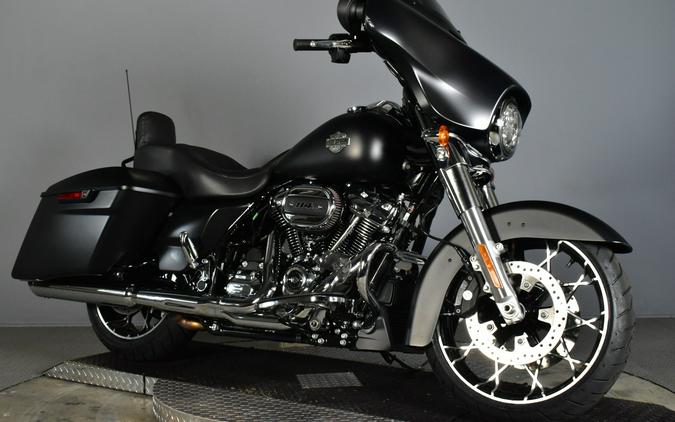 2022 Harley-Davidson Street Glide Special Black Denim