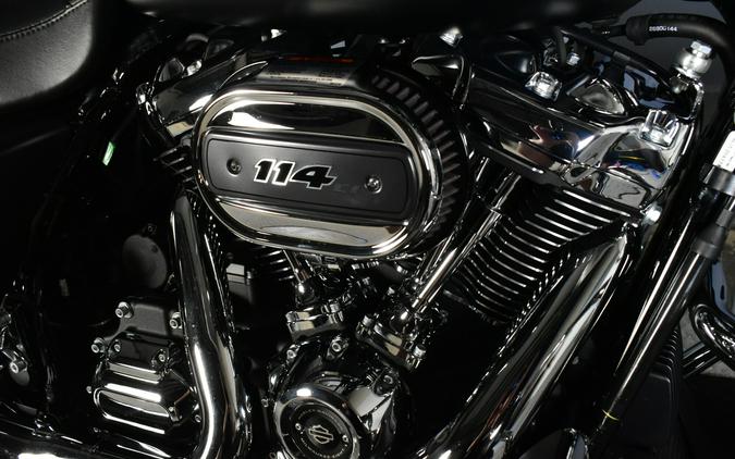 2022 Harley-Davidson Street Glide Special Black Denim