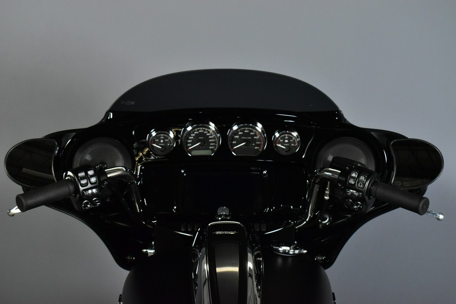2022 Harley-Davidson Street Glide Special FLHXS