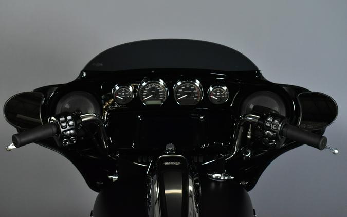 2022 Harley-Davidson Street Glide Special Black Denim