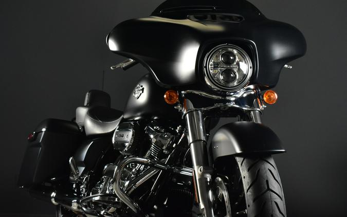 2022 Harley-Davidson Street Glide Special Black Denim
