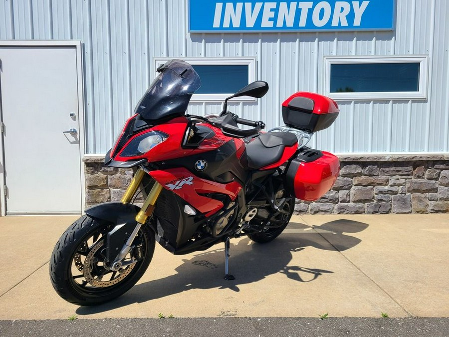 2016 BMW S 1000 XR Premium Racing Red