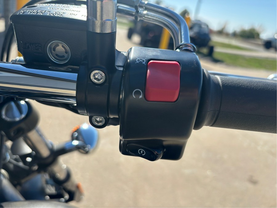 2024 Kawasaki Vulcan 900 Custom