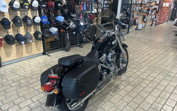 2024 Harley-Davidson Heritage Classic Vivid Black