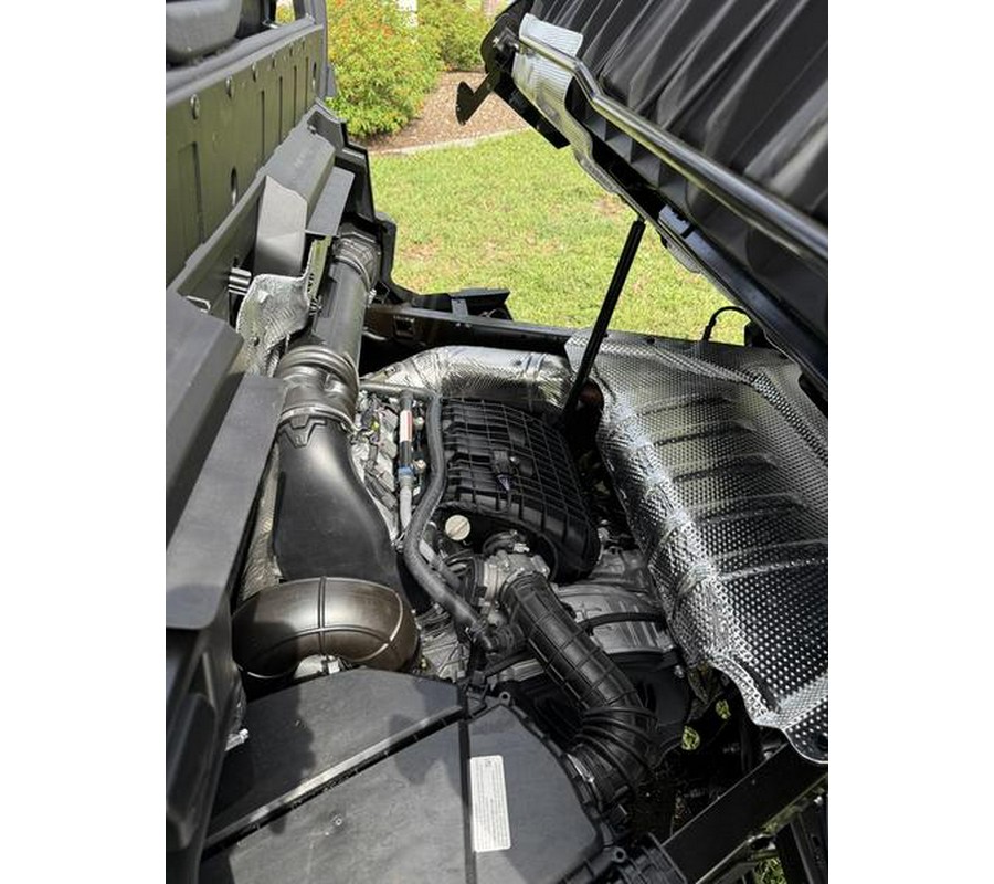 2026 Can-Am® Defender XT HD11