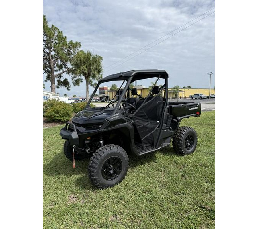 2026 Can-Am® Defender XT HD11