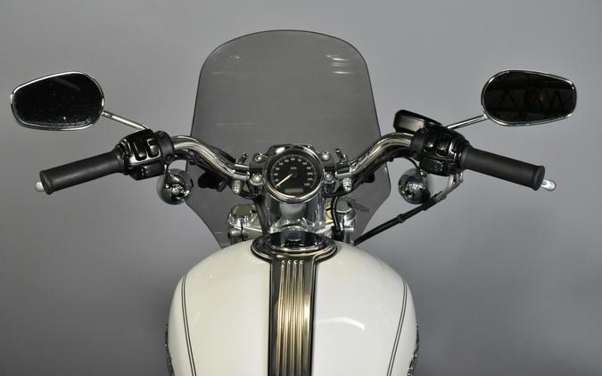 2006 Sportster 1200 Custom Glacier White Pearl