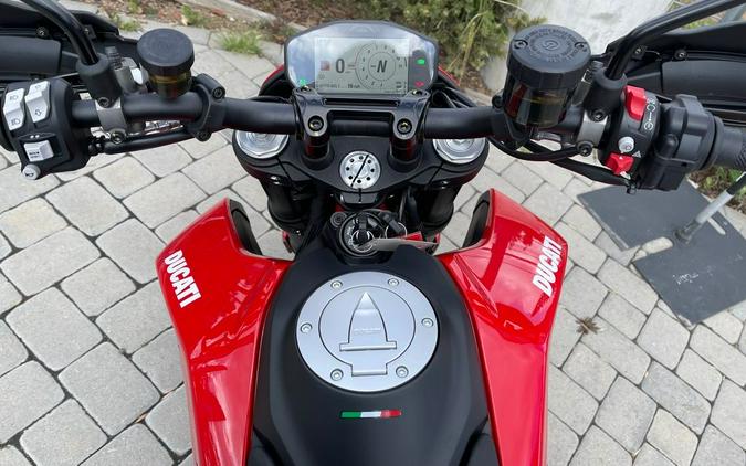 2023 Ducati Hypermotard 950 Ducati Red