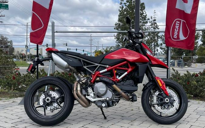 2023 Ducati Hypermotard 950 Ducati Red