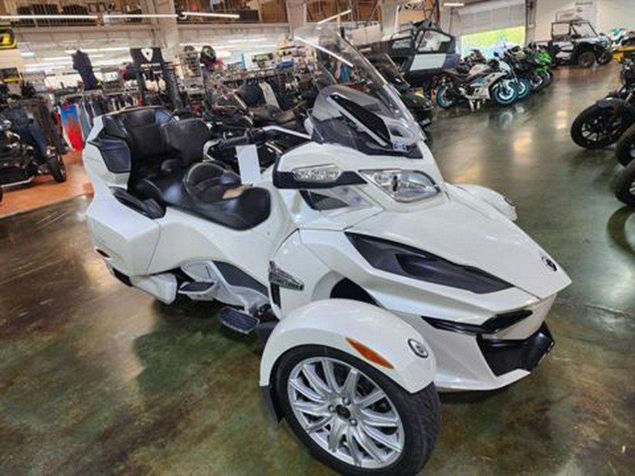 2014 Can-Am Spyder® RT SE6