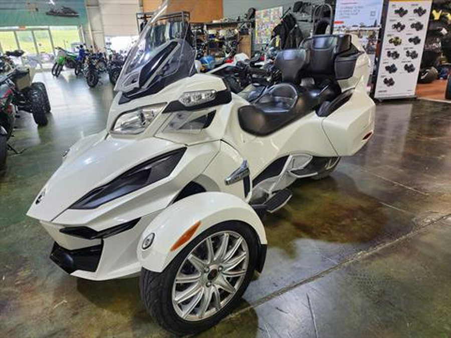 2014 Can-Am Spyder® RT SE6