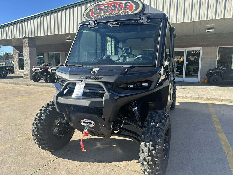 2026 Can-Am® Defender MAX XT CAB HD11 With 10.25 in.display