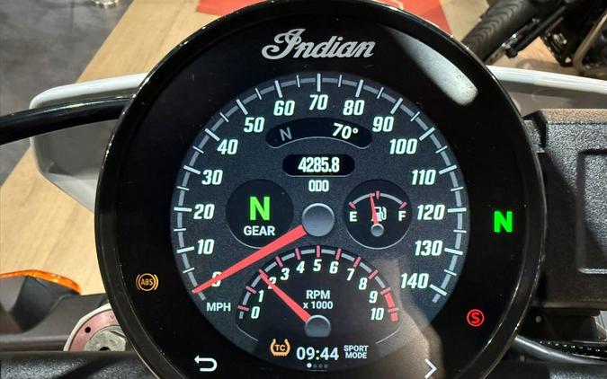 2023 FTR Sport - White Lightning/Indy Red - Indian Motorcycle