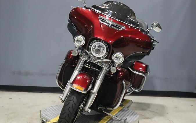 2015 Harley-Davidson® Electra Glide® Ultra Classic™ Mysterious Red Sunglo