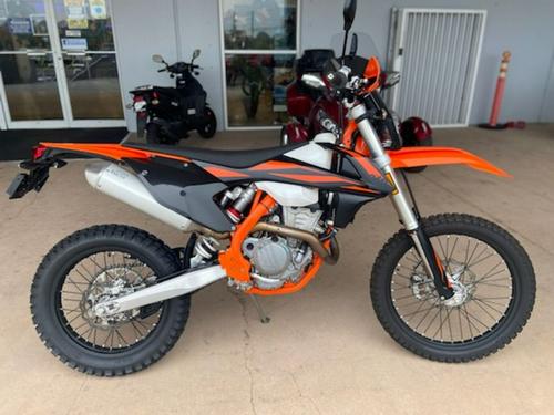 2019 KTM 350 EXC-F vs. 2019 KTM 500 EXC-F...