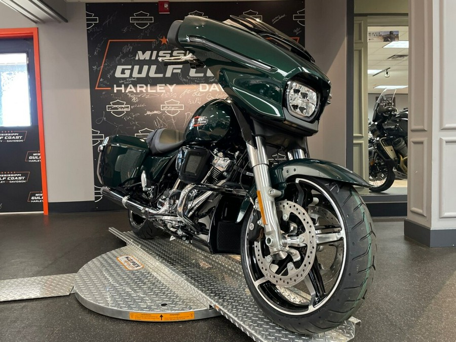 FLHX 2024 Street Glide®