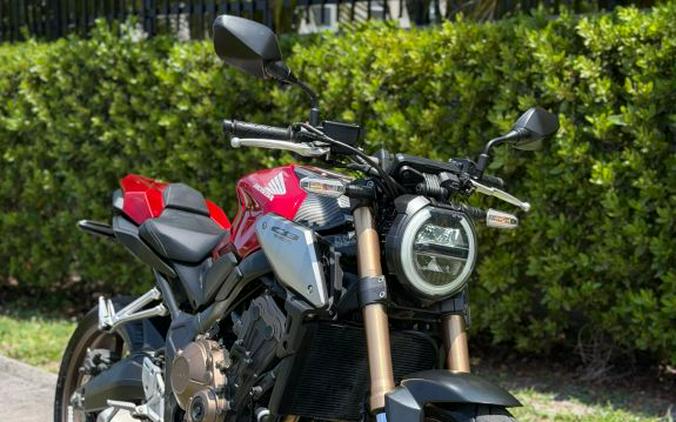 2019 Honda CB650R Review (13 Fast Facts)