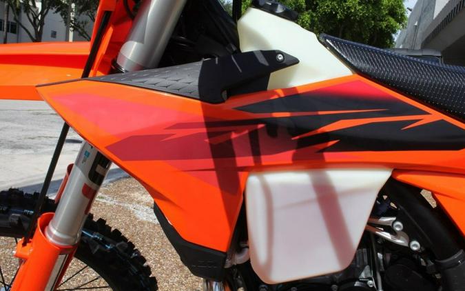 2027 KTM XC 250