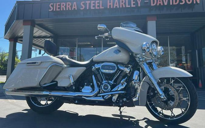 2022 Harley-Davidson® FLHXS - Street Glide® Special