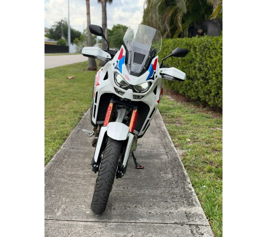2025 Honda Africa Twin Adv Sports ES