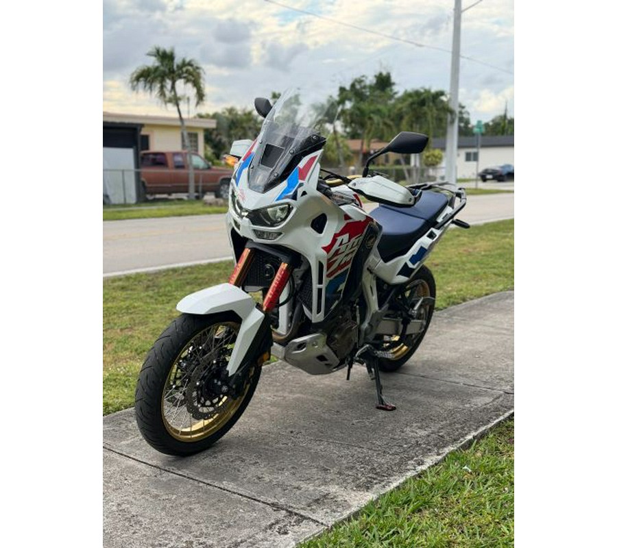 2025 Honda Africa Twin Adv Sports ES
