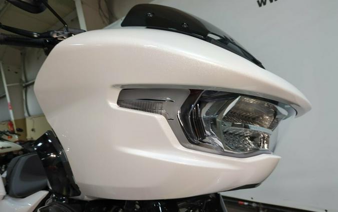 2024 Harley-Davidson® Road Glide® White Onyx Pearl – Black Finish