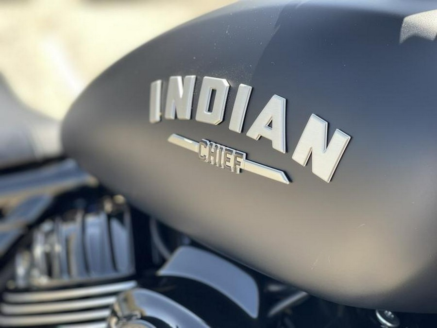 2024 Indian Motorcycle® Sport Chief Black Smoke