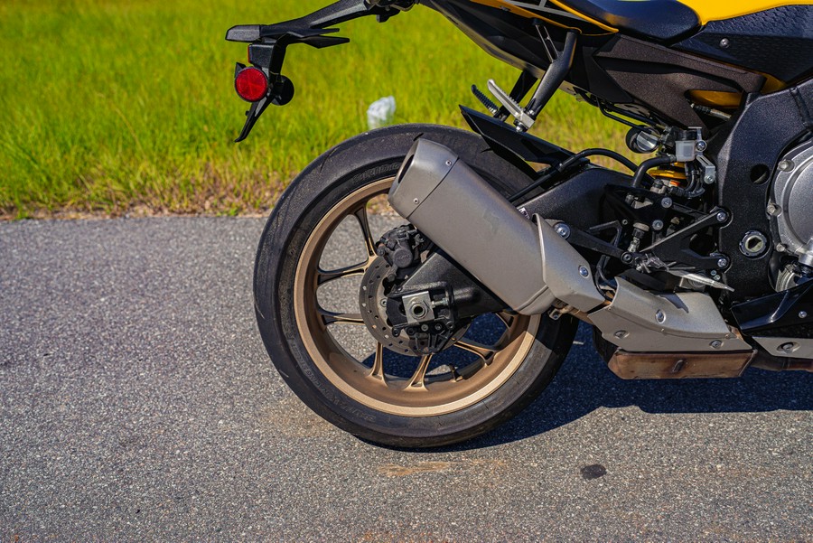 2016 Yamaha YZF-R1