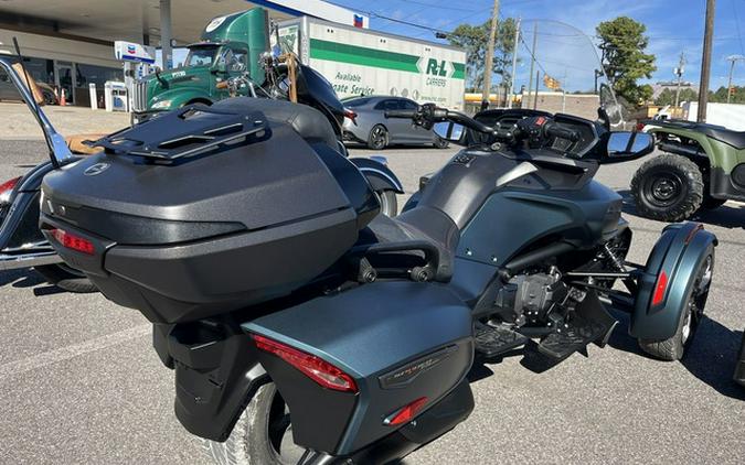 2023 Can-Am Spyder F3 Limited Dark Wheels