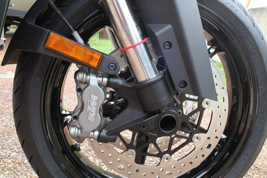 2027 KTM 990 Duke
