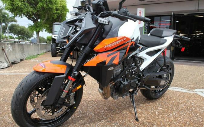 2027 KTM 990 Duke