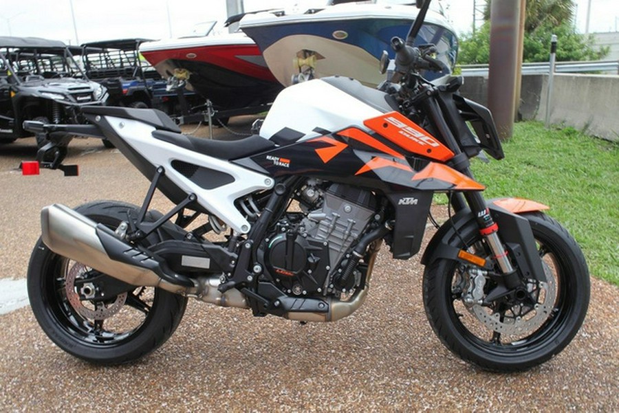 2027 KTM 990 Duke