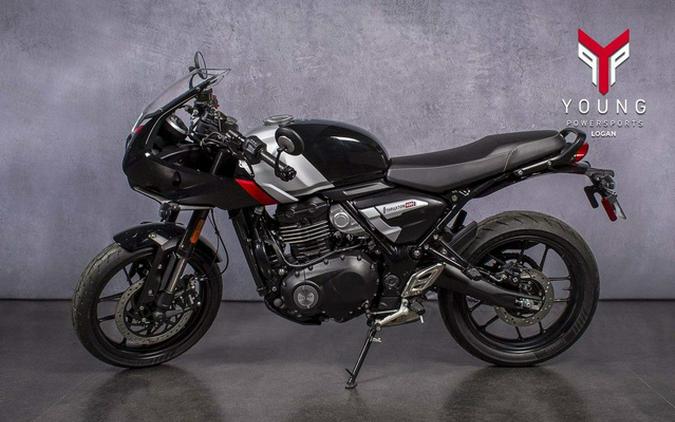 2026 Triumph Thruxton 400 Phantom Black / Aluminium Silver