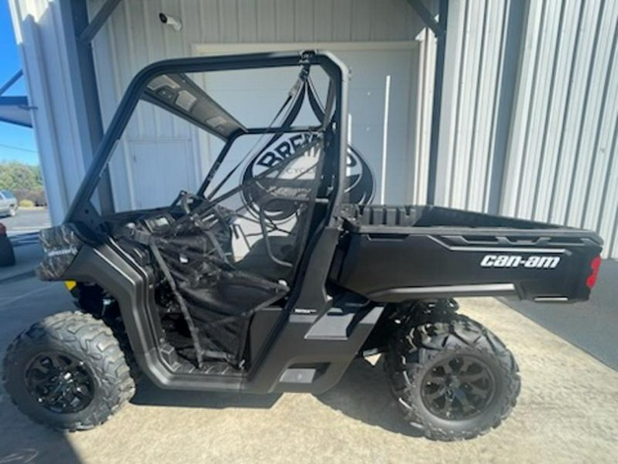 2026 Can-Am® Defender DPS HD7 Dark Wildland Camo