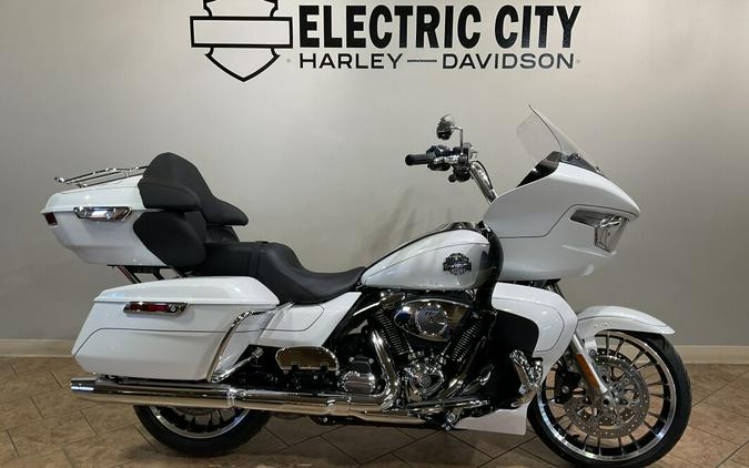 2026 Harley-Davidson® Road Glide Limited White Onyx Pearl Chrome Trim FLTRXL