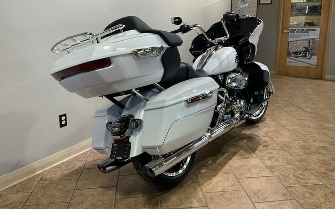 2026 Harley-Davidson® Road Glide Limited White Onyx Pearl Chrome Trim FLTRXL