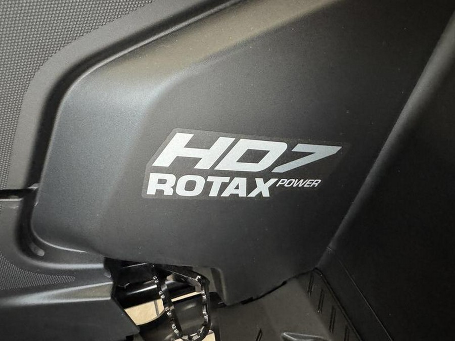 2024 Can-Am® Outlander Pro Hunting Edition HD7