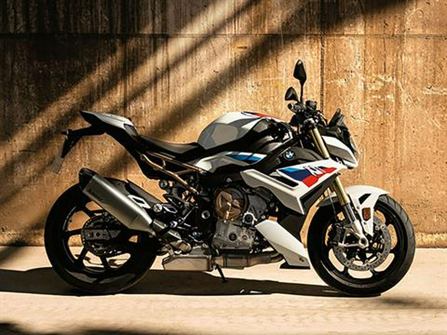 2024 BMW S 1000 R