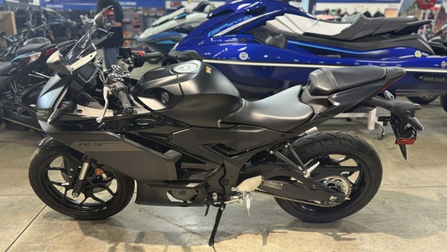 2025 Yamaha YZF R3